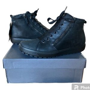 ECCO Women’s Soft TRED 7 Gore-TEX High sneaker boot Size EU 42